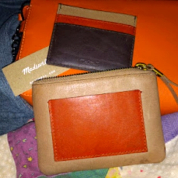Madewell Handbags - Madewell- The Leather Pocket Pouch Wallet & The Leather Card Case